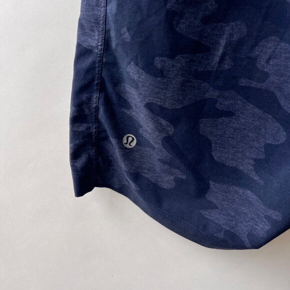 Lululemon Men blue camo lined shorts , Size L B169 - Picture 3 of 6